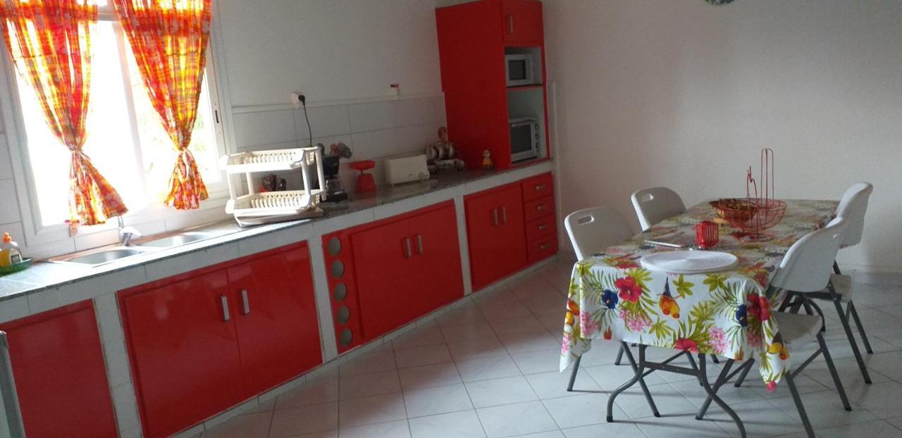 VILLA MALOU chez Maryse Bouillante Kültér fotó